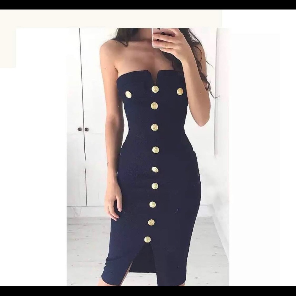 Strapless dress with gold buttons